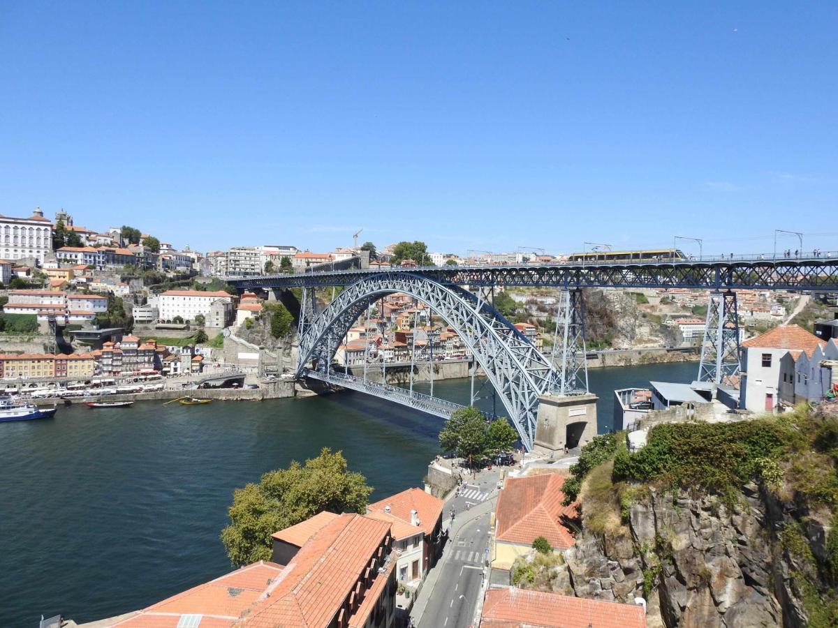 Oporto Delight 1 Luxury Apartment In Historic Center With Balcony Max 4 P Ngoại thất bức ảnh