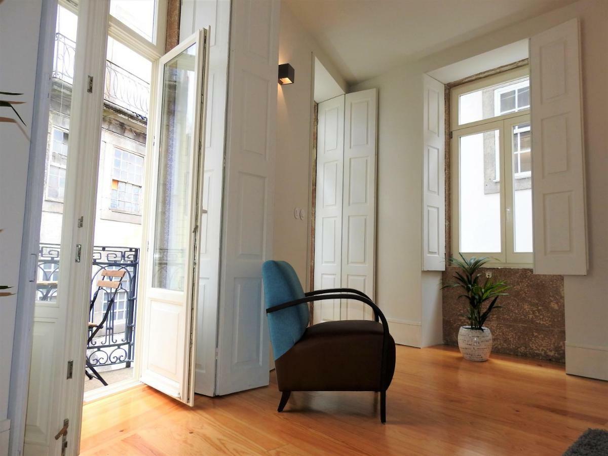 Oporto Delight 1 Luxury Apartment In Historic Center With Balcony Max 4 P Ngoại thất bức ảnh